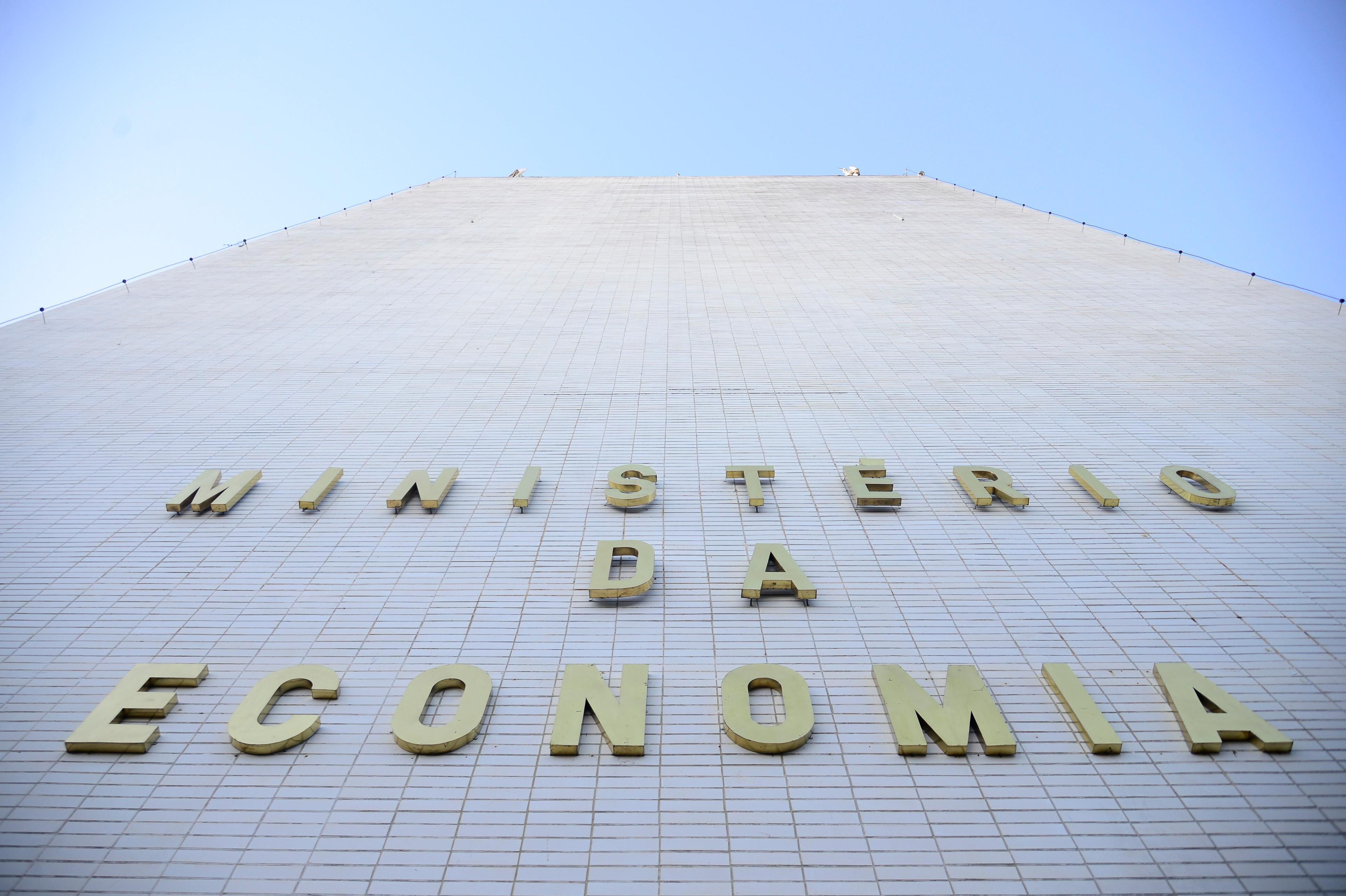 Governo Bolsonaro autoriza reajuste nos preços das Loterias da Caixa  Econômica - Jornal Grande Bahia (JGB)