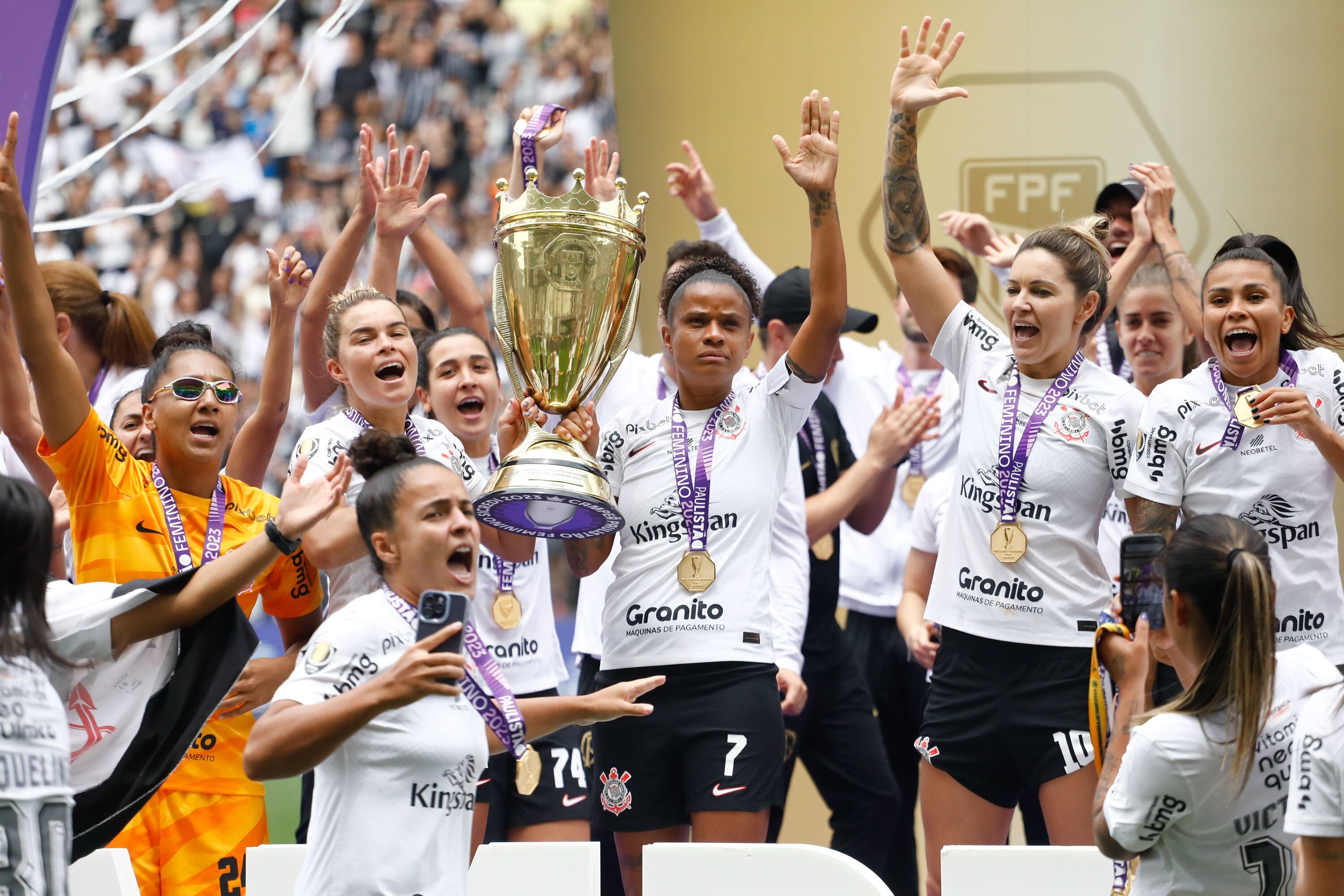 Corinthians goleia São Paulo e é campeão do Paulistão Feminino-2023