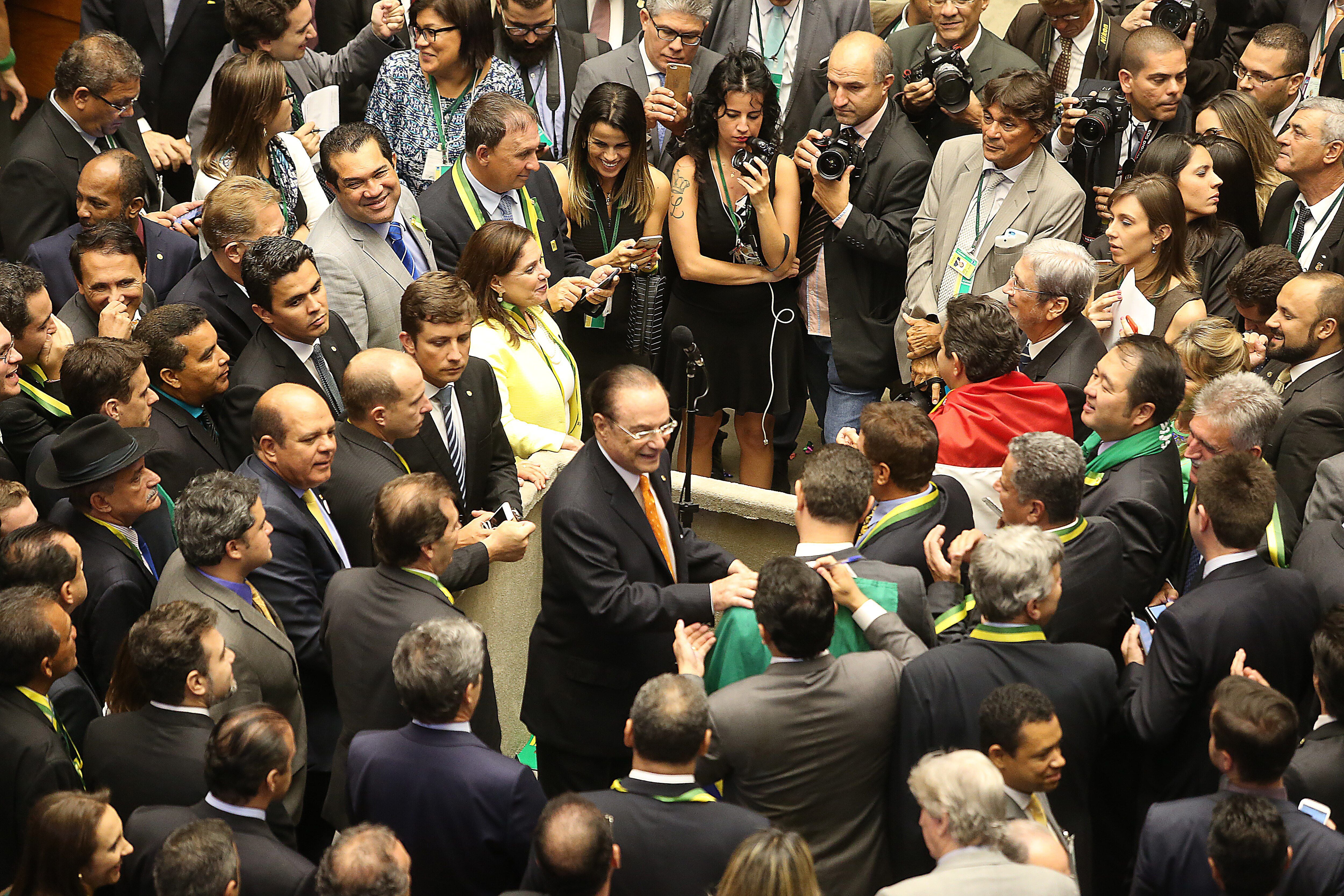 Evangélicos no Brasil - do impeachment de Dilma Rousseff ao tempo