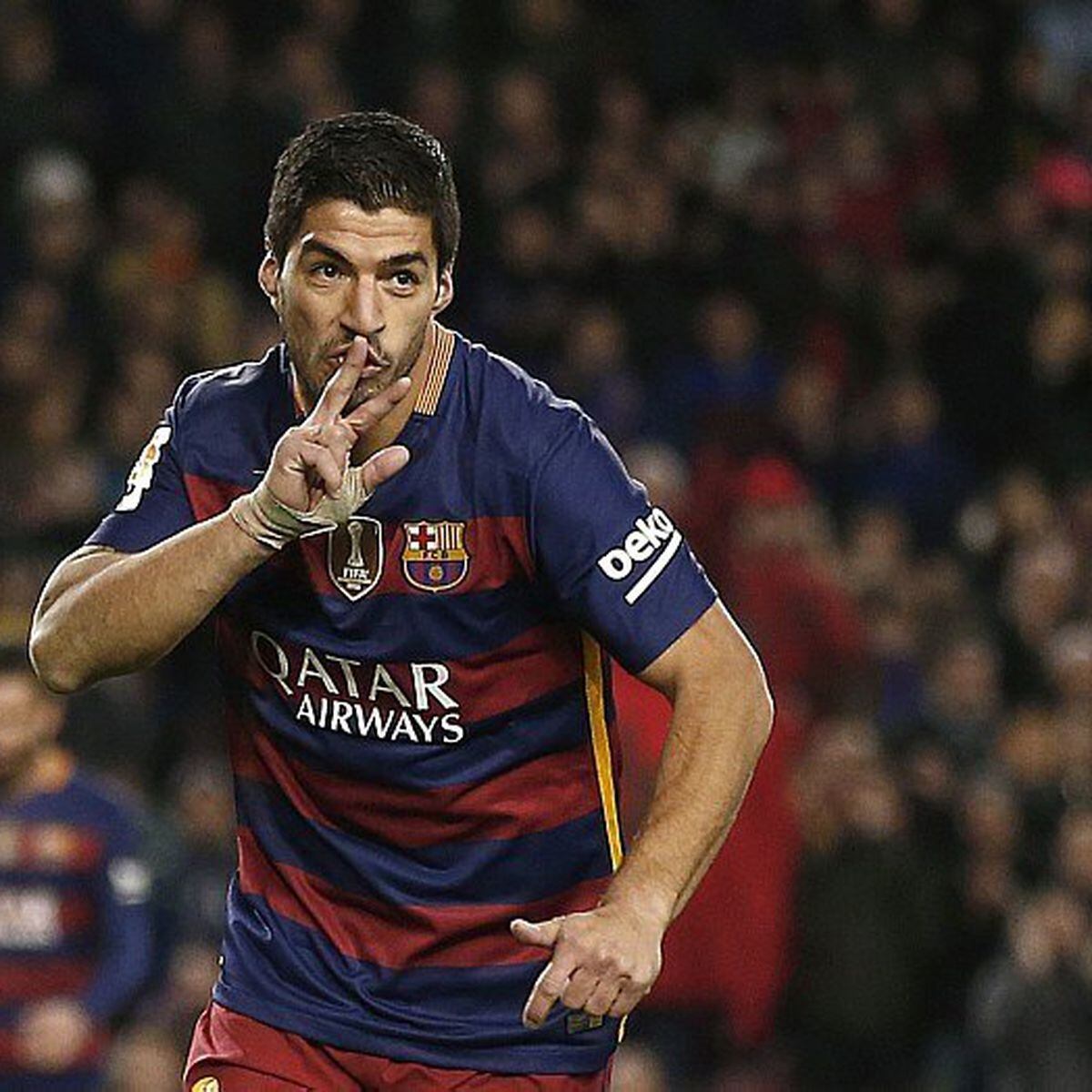 Com aposentadoria de Ibrahimovic, Suárez se torna 4º maior