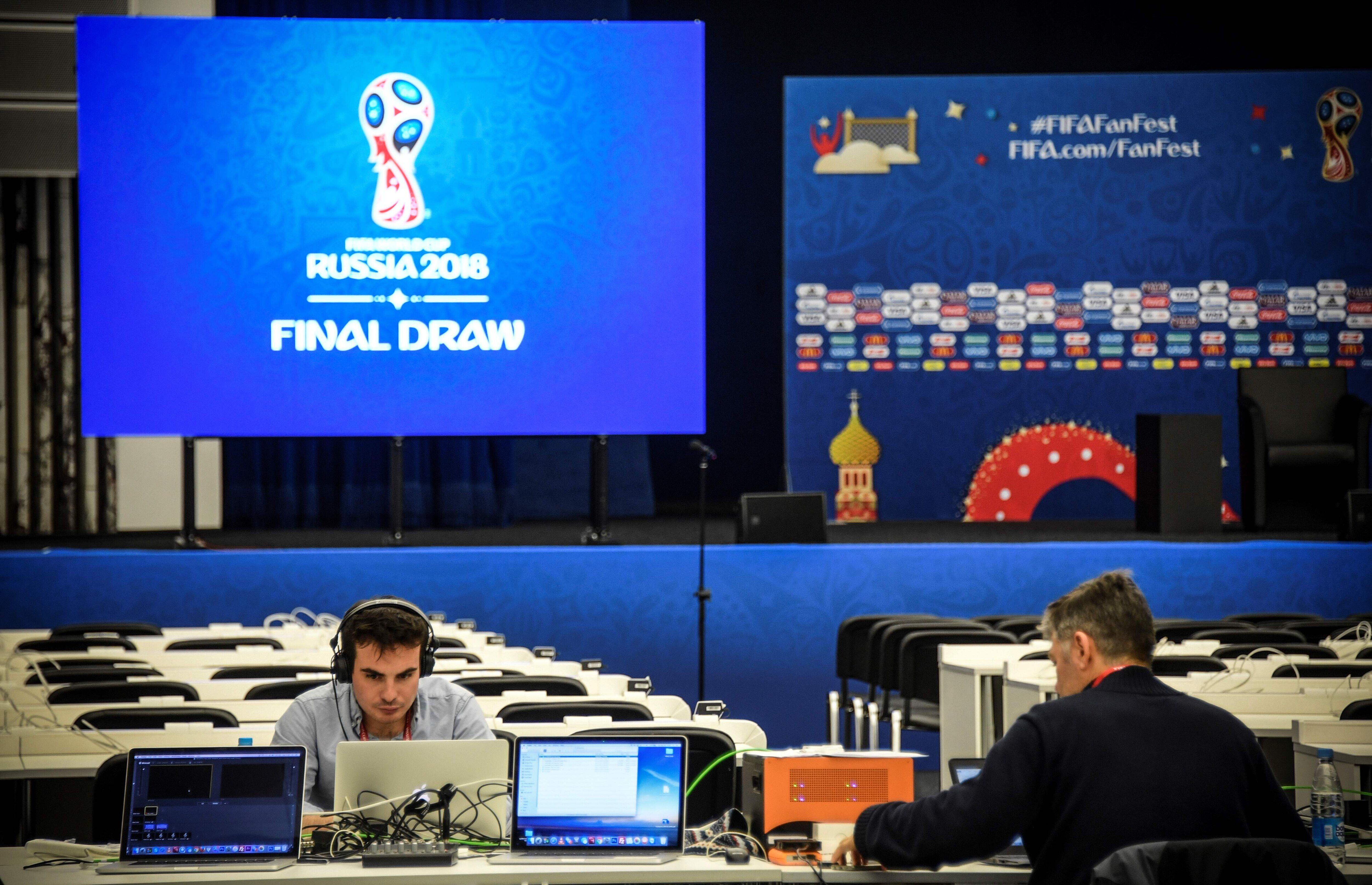 FIFA apresenta pôster oficial da Copa do Mundo da Rússia com homenagem a  Yashin e estilo retrô, Esportes