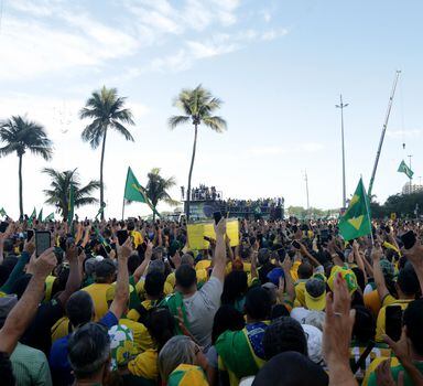 Políticos de direita assistem a Som da Liberdade, em Brasília, Entretenimento