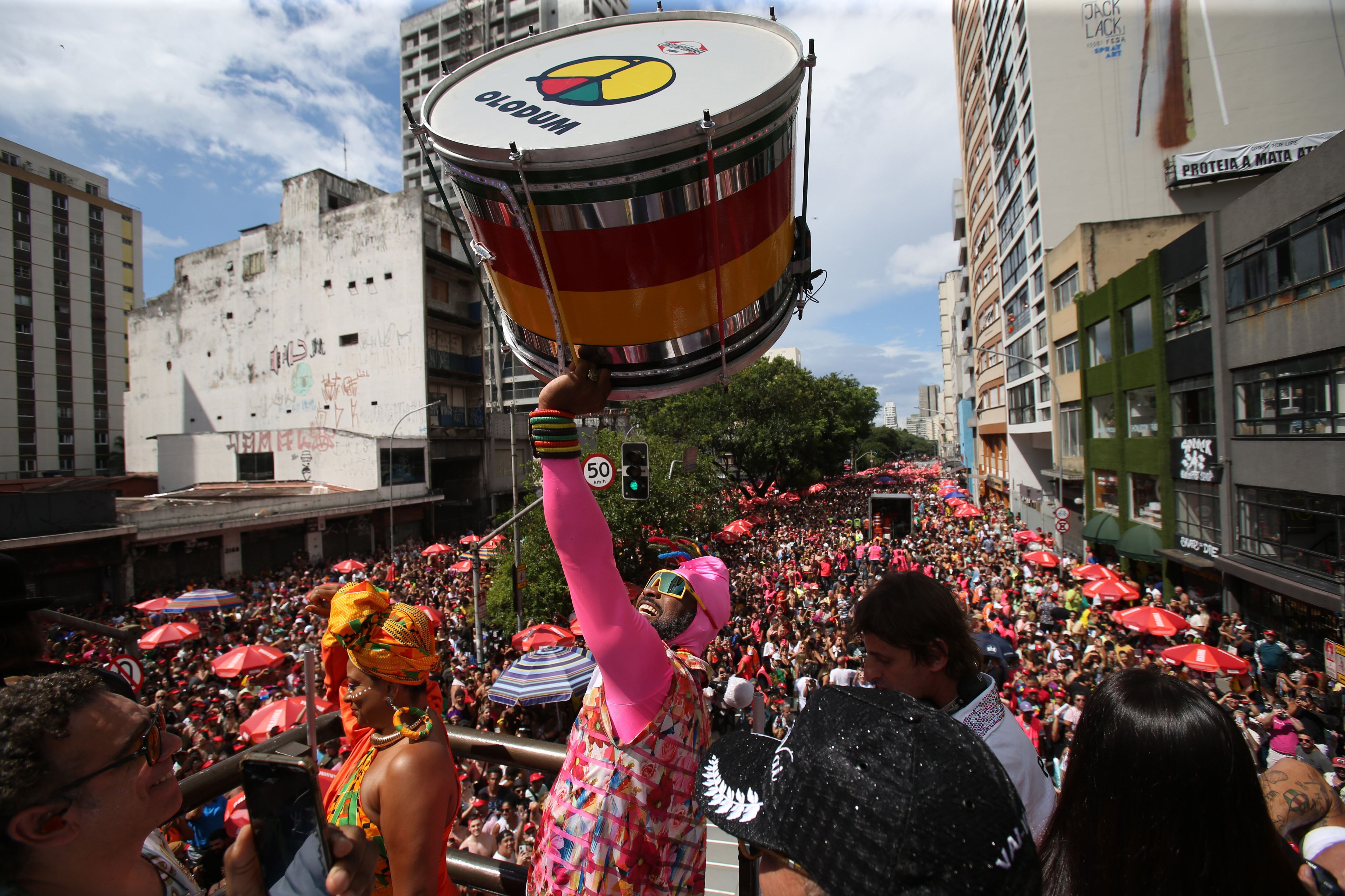 Um roteiro com mais de 30 blocos de rua para aproveitar o melhor do  carnaval de São Paulo - Estadão