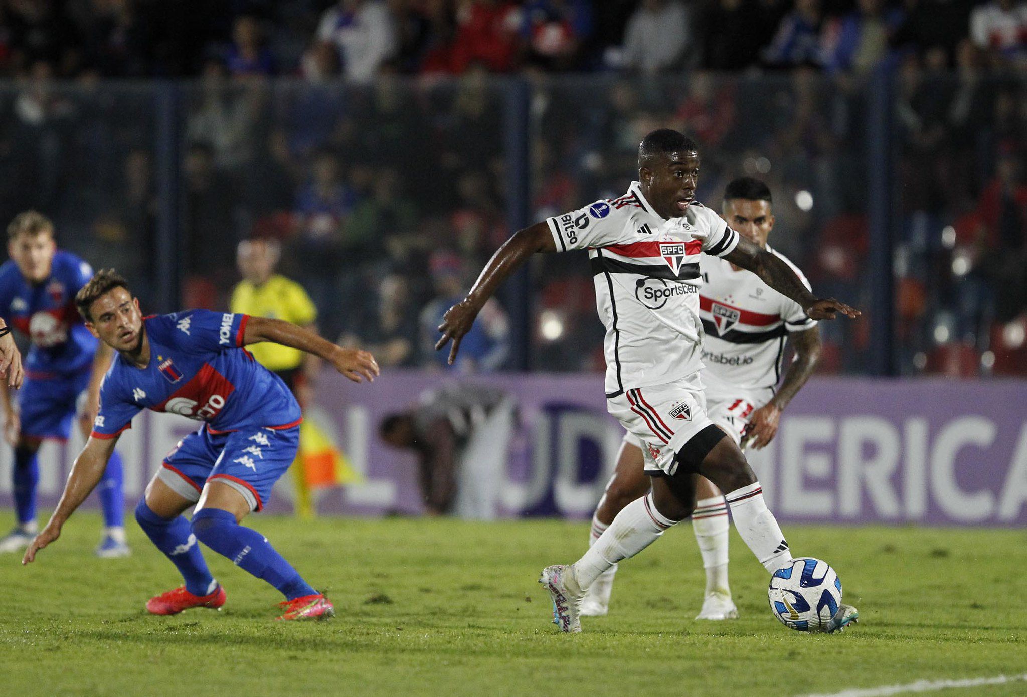 São Paulo x Tigre ao vivo e online, onde assistir, que horas é, escalação e  mais da Copa Sul-Americana