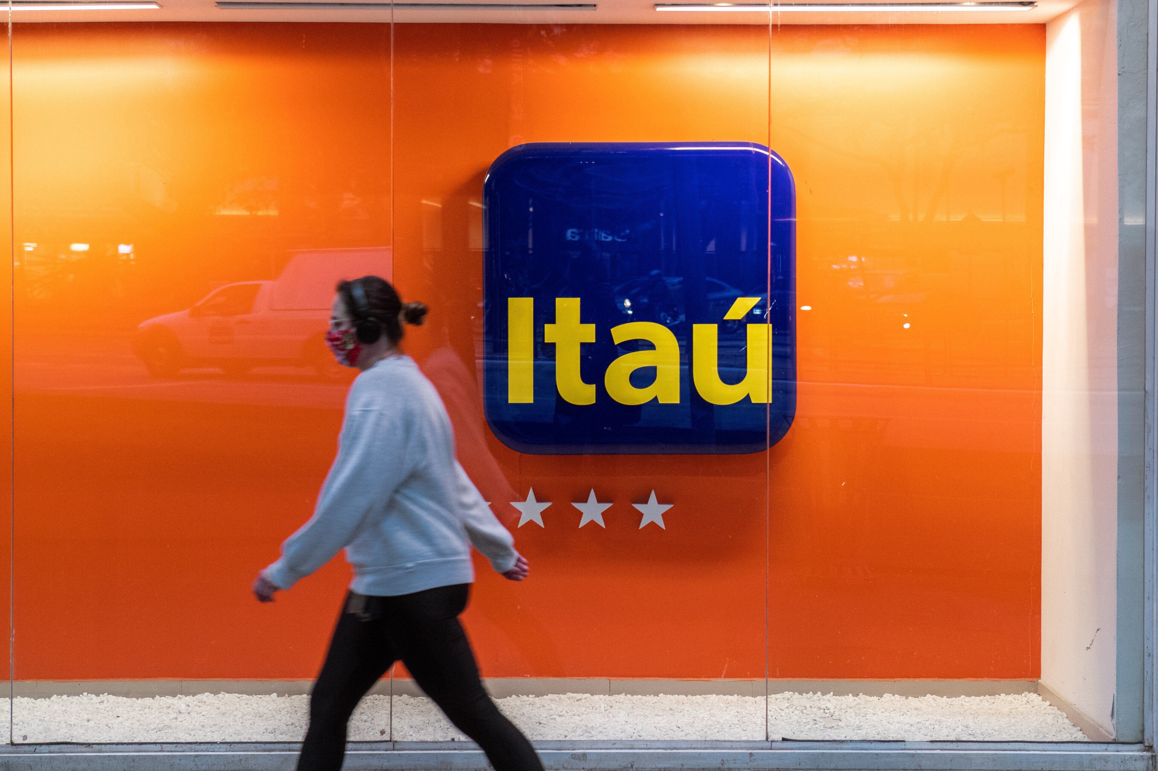 Maluhy Filho, do Itaú, e o uso da inteligência artificial pelos bancos