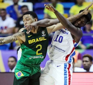 Brasil erra último arremesso e é derrotado pela Argentina na final da Copa  América de Basquete, basquete