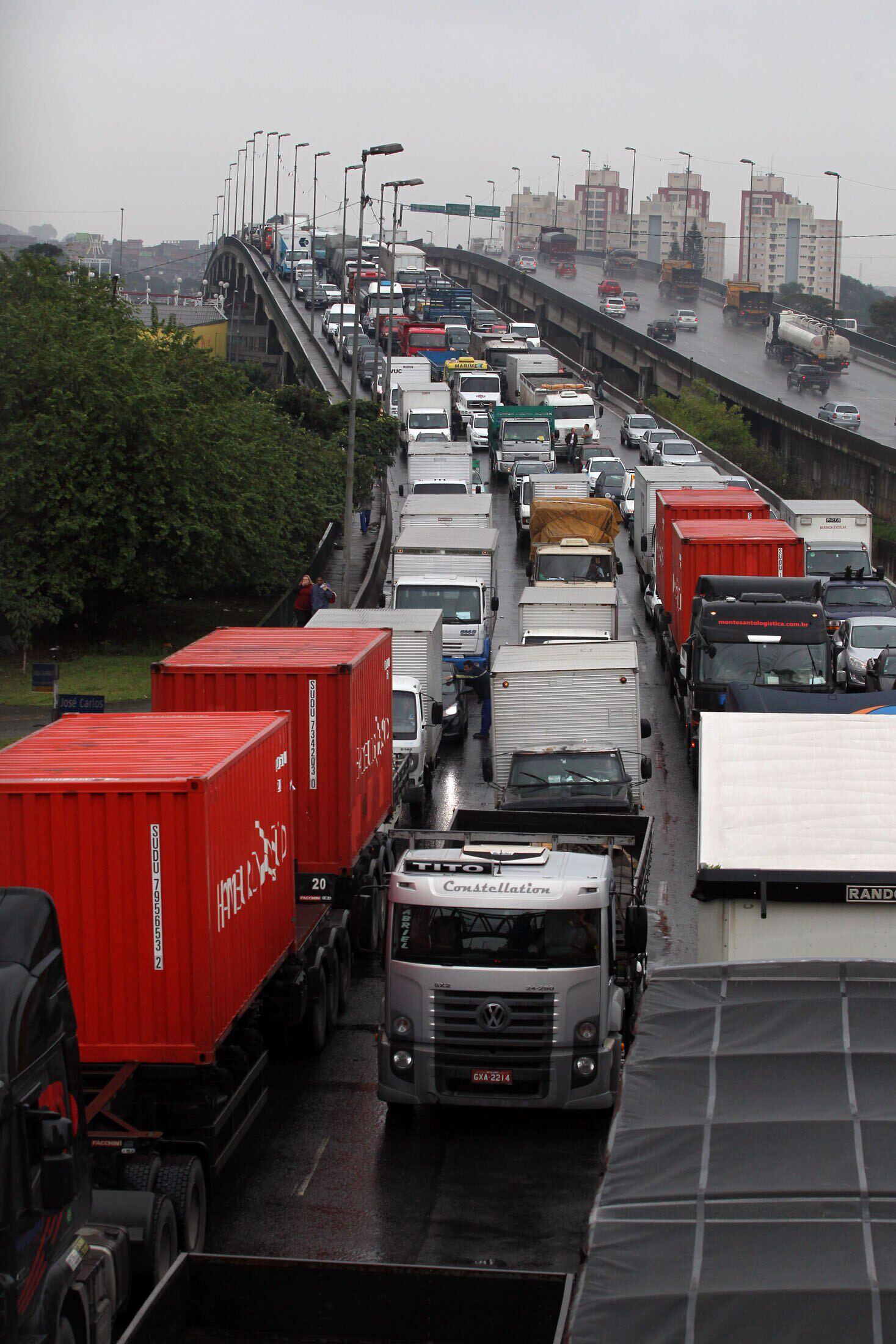 Com redução da velocidade, acidentes nas marginais Tietê e Pinheiros caem 36%