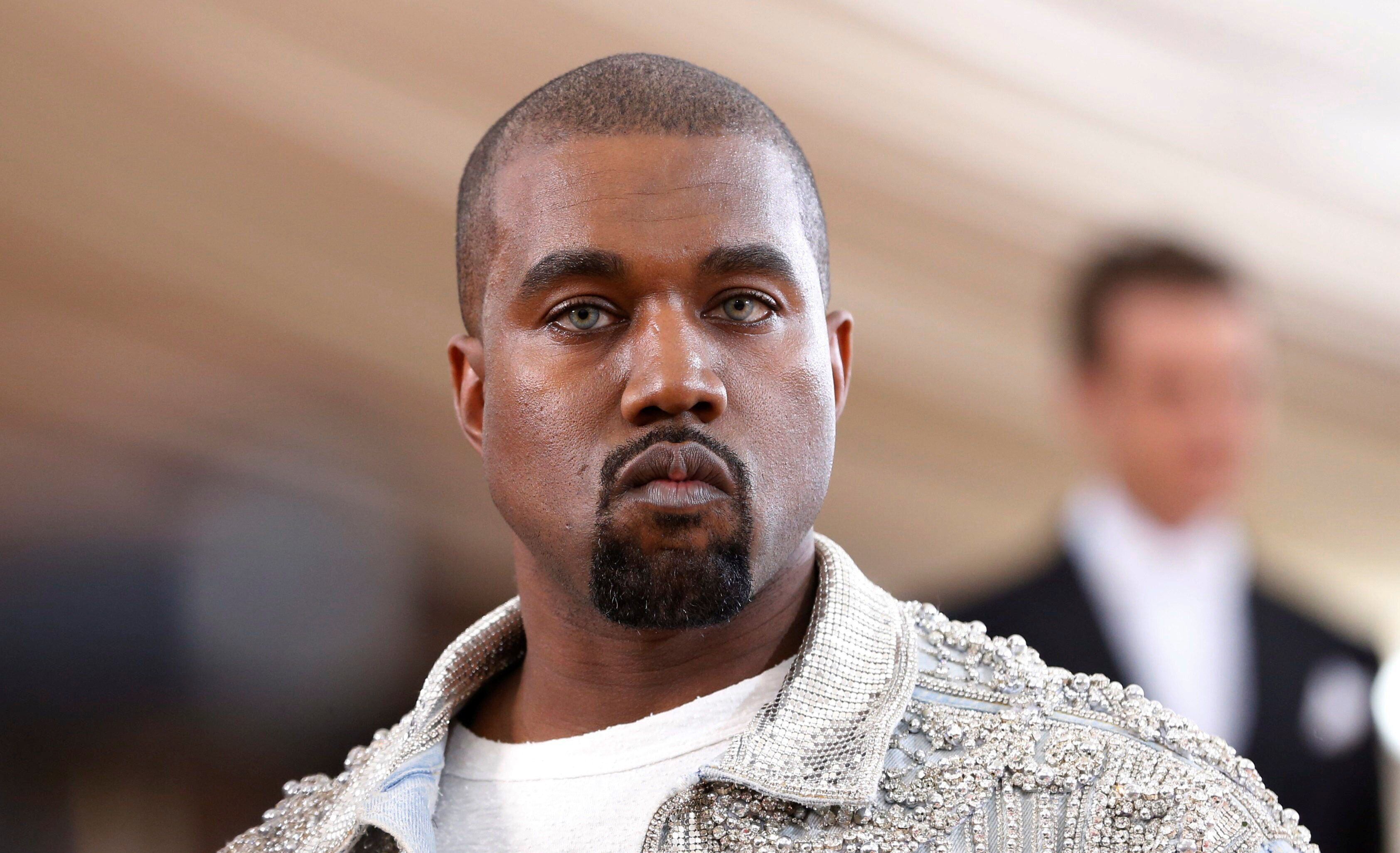 Após discurso polêmico, Kanye West pode encontrar refúgio ou dinheiro na  música? - Estadão