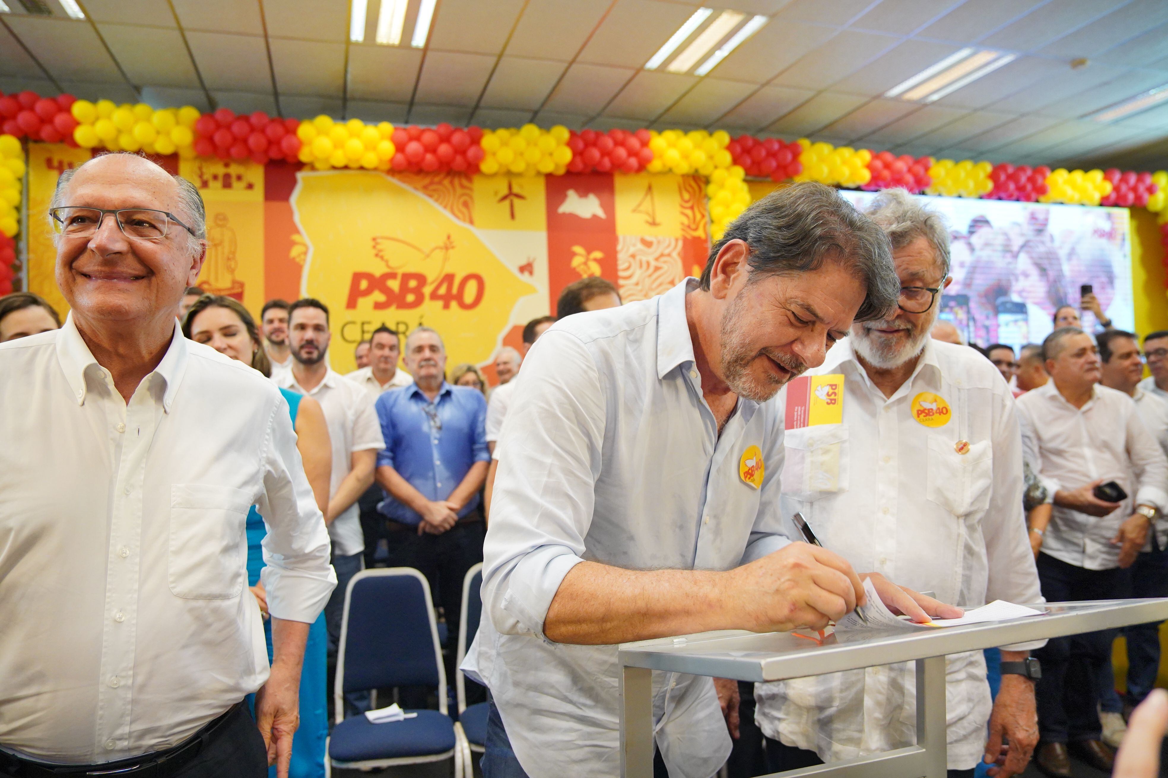 Cid Gomes defende que candidato da coliga o em Fortaleza n o seja