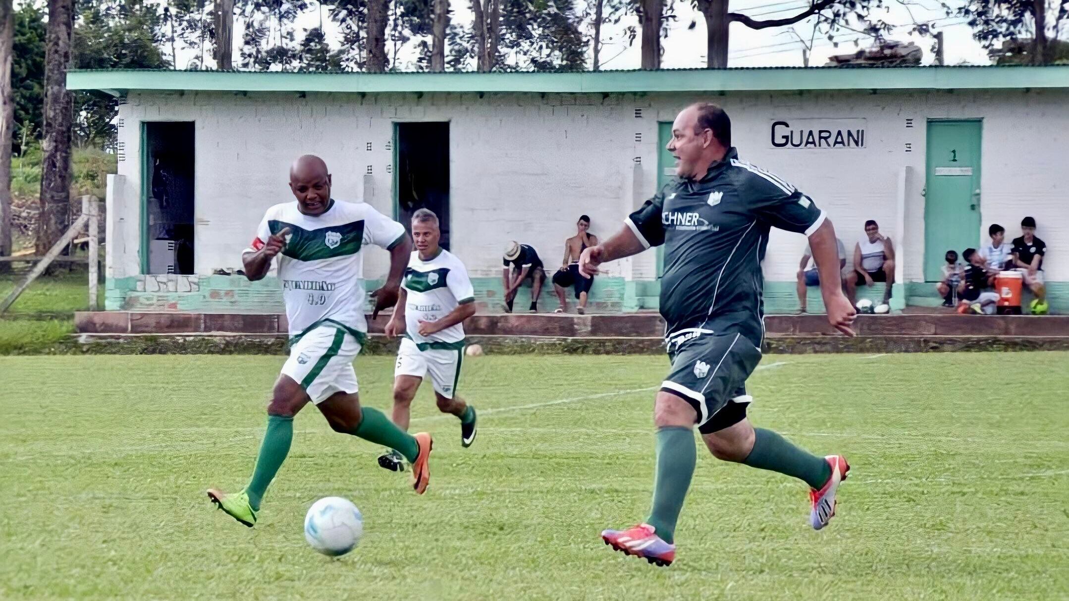 Sem preparo físico, futebol com amigos pode acabar em lesões - Notícias -  R7 Saúde