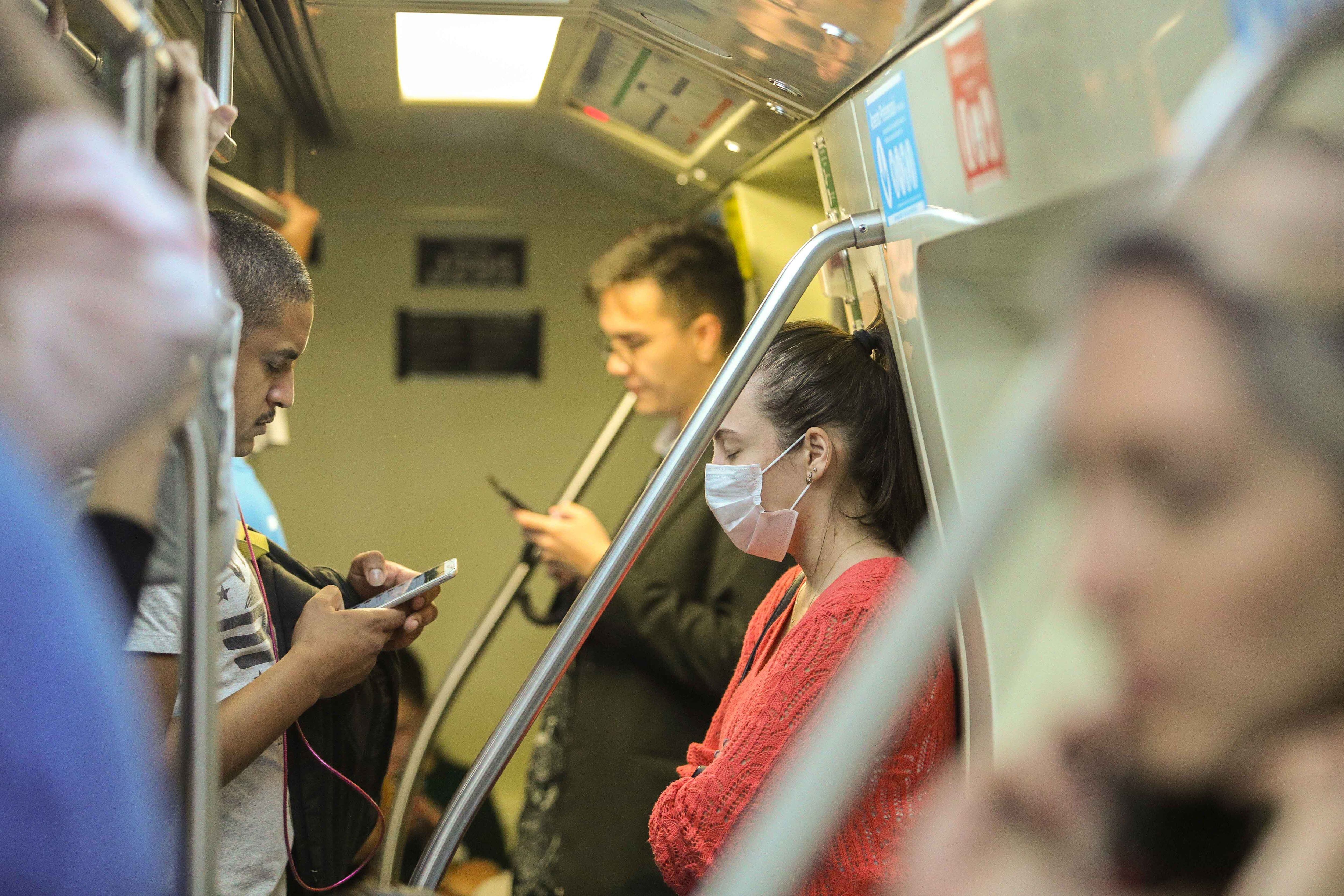 Como chegar até Drogarias Pacheco S/A. em Saúde de Metrô, Ônibus ou Trem?