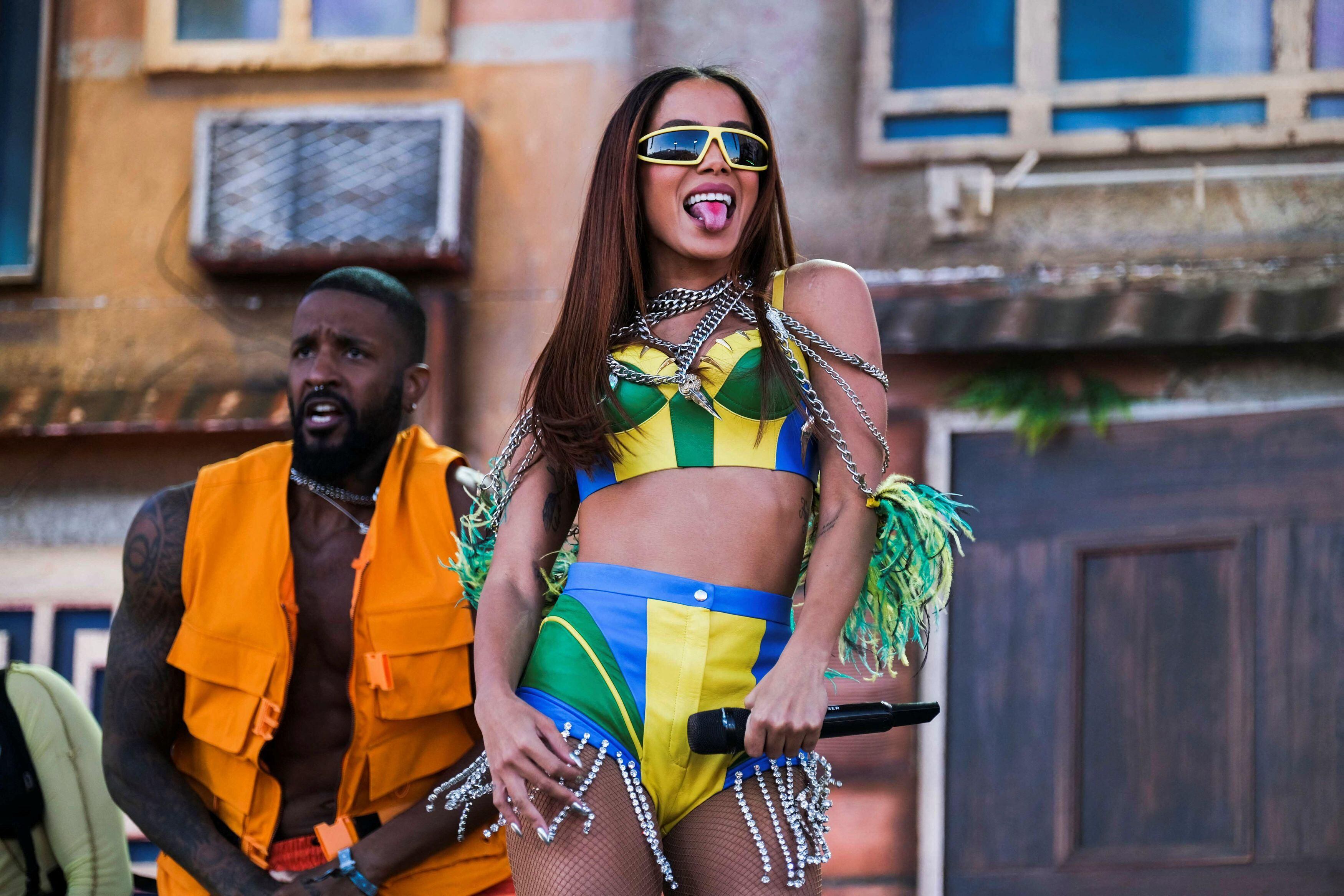 Anitta se apresenta em desfile da Rihanna. Veja as fotos - The Music  Journal Brazil