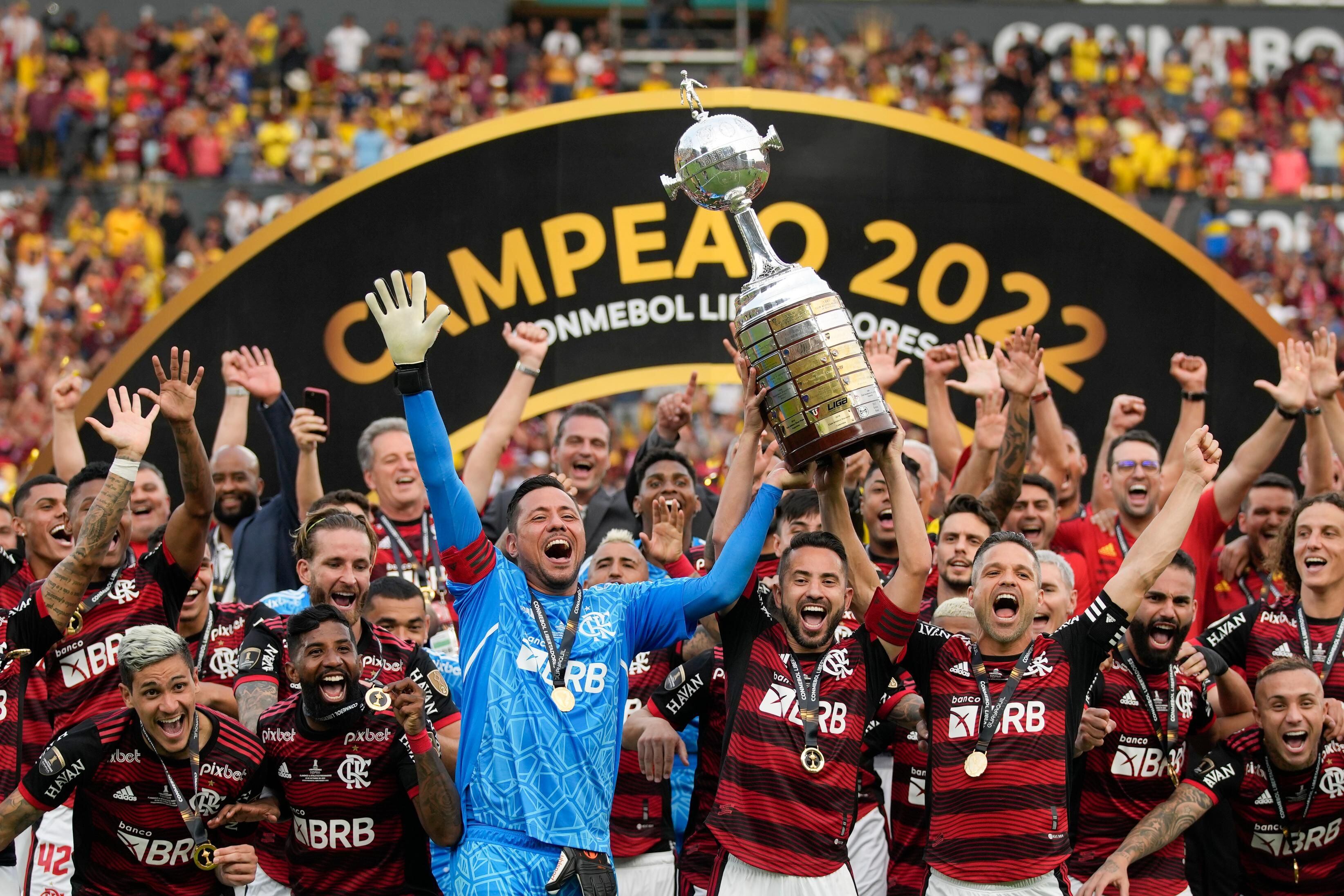 Flamengo com folga na liderança, Palmeiras em 2° e Corinthians fora do top  5: CBF divulga ranking de clubes para 2023 - ESPN