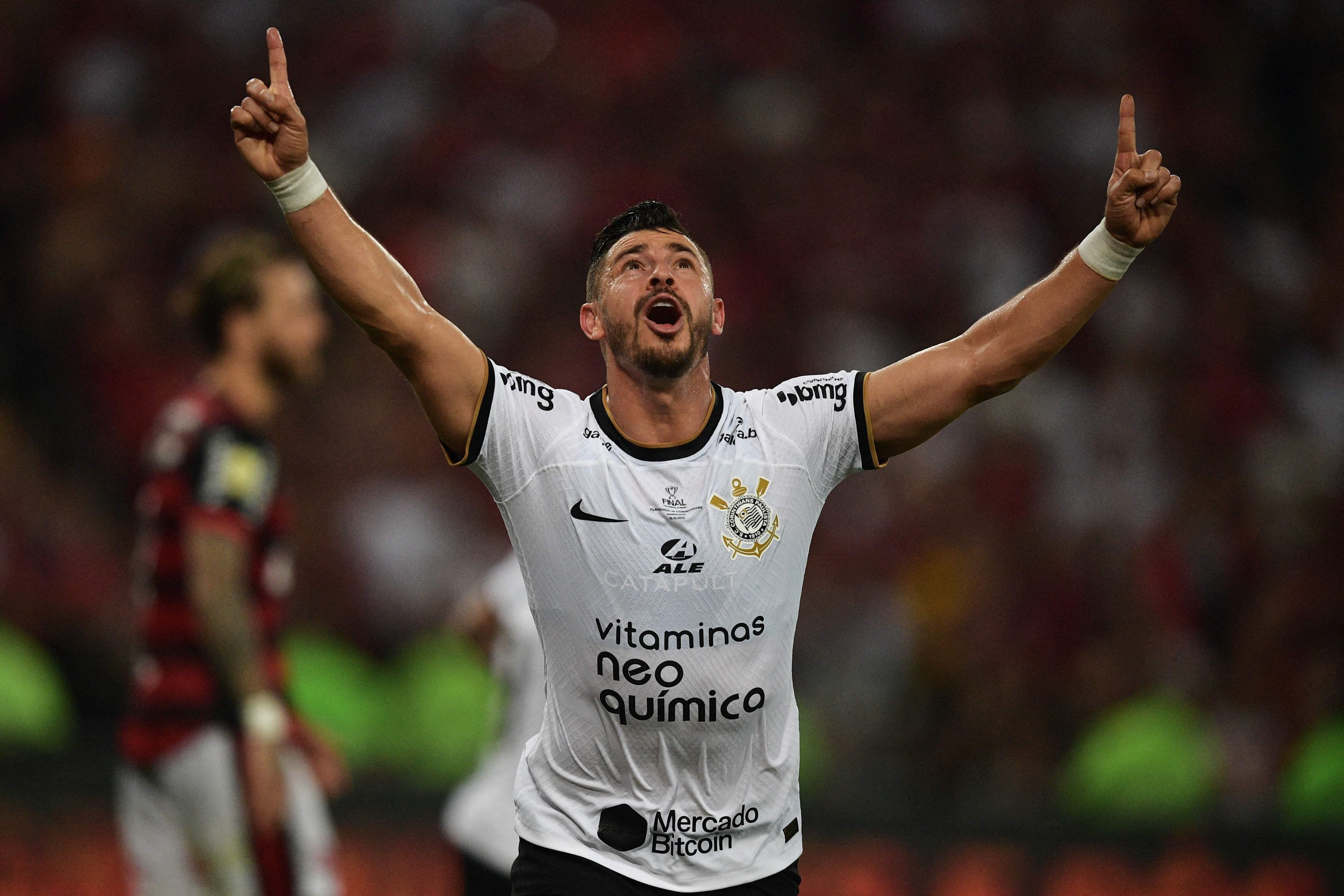 Giuliano avalia empate do Corinthians e reconhece momento