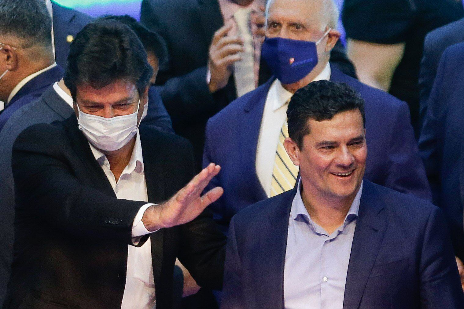 Lavajatista', partido que corteja Moro se divide ao votar PEC