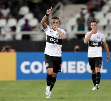 Paolo Guerrero sonha em jogar com o Corinthians na final da Coра  Sul-Americana