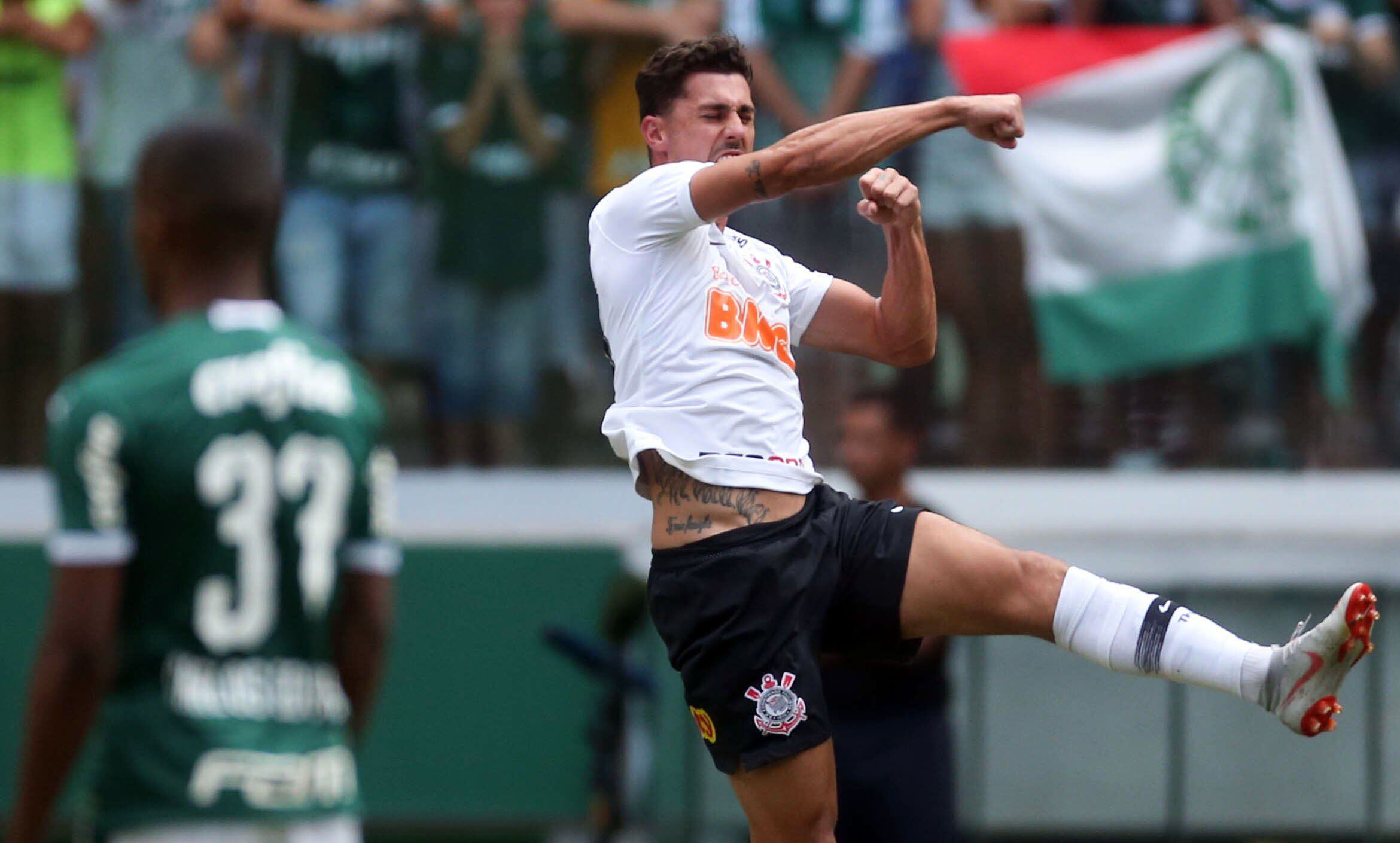 Como não tinha muita coisa para fazer, acabei fazendo uma pequena ficha de  alguns times, nesse caso a do Corinthians : r/Corinthians