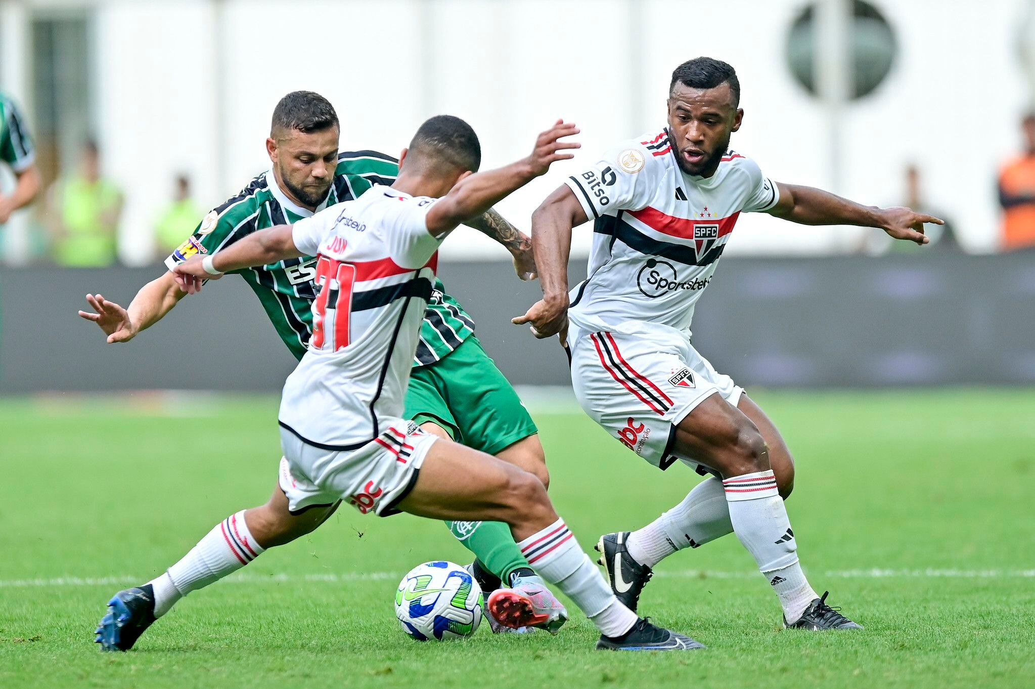 São Paulo 2 x 1 Corinthians  Campeonato Brasileiro: melhores momentos