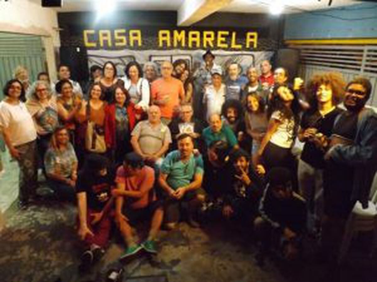 Grupo garagem comemora 40 anos com show no Vale do Capão - Jornal