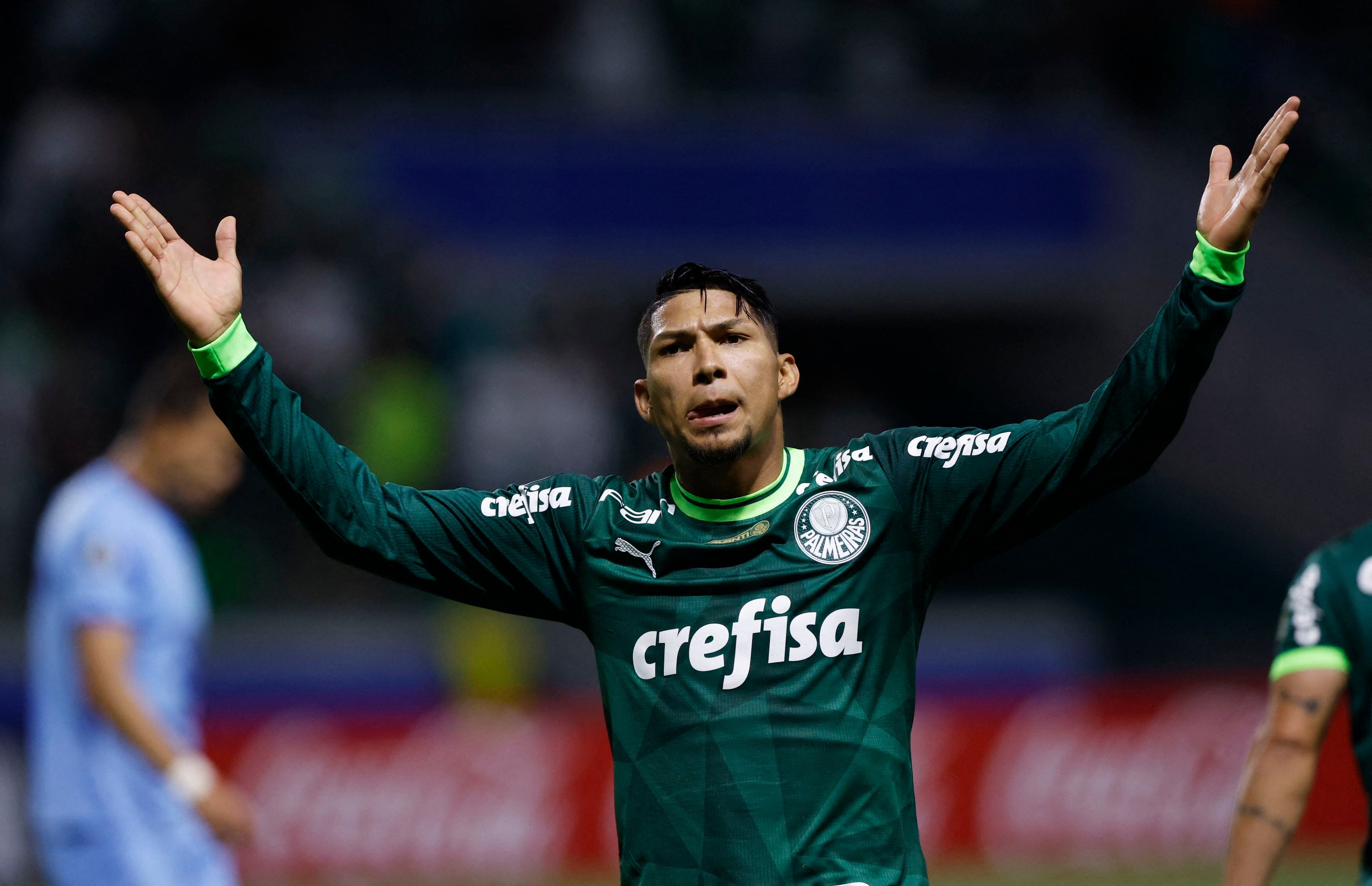 Gómez é sondado por clube árabe, mas Palmeiras não pretende vender