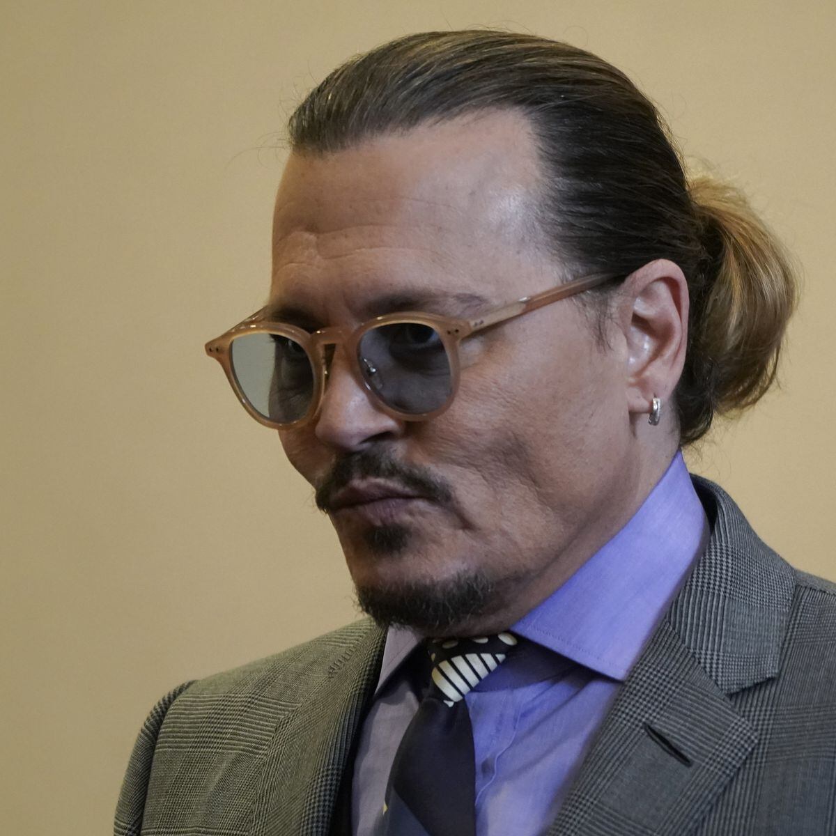 Filme sobre Johnny Depp e Amber Heard ganha trailer; assista - Estadão