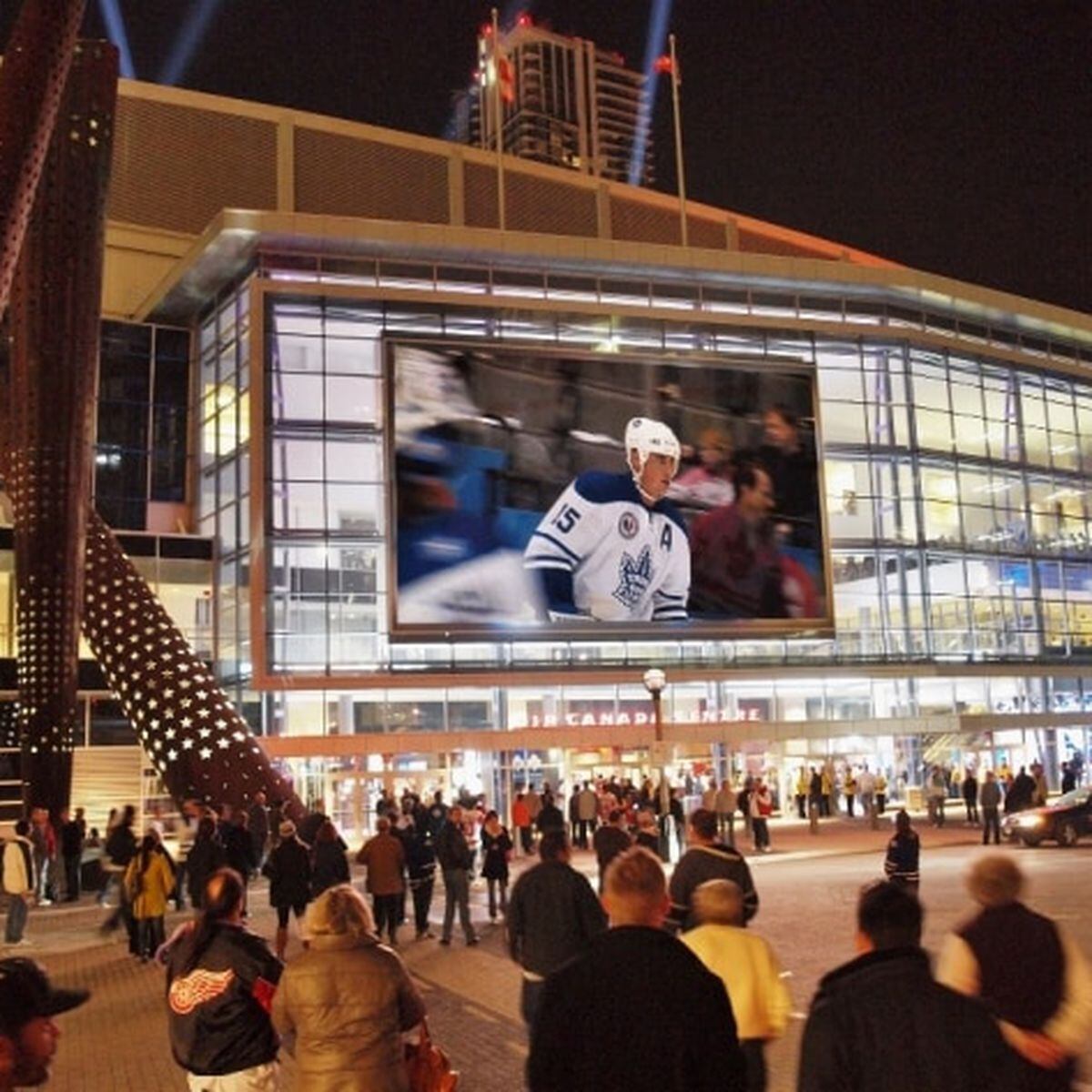 Quer assistir uma partida esportiva em Toronto? Saiba onde assistir jogos  de Hockey no gelo, basquete da NBA, Beisebol e futebol…