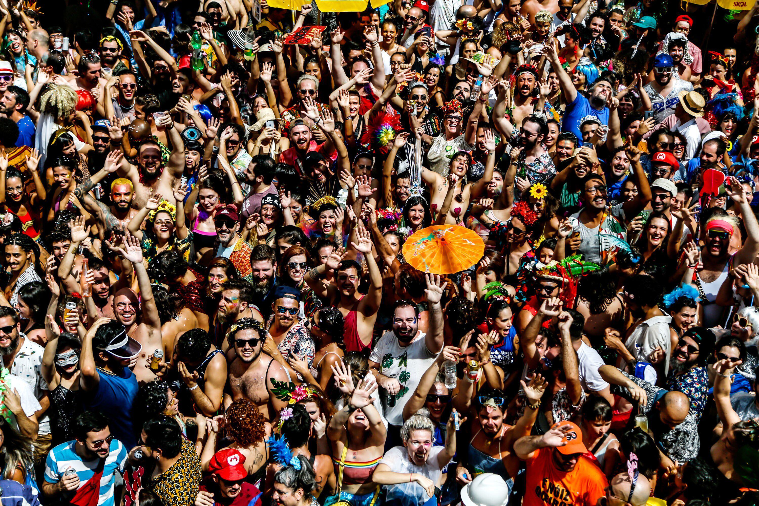 Rio de Janeiro cancela Carnaval de rua em 2022 em função da pandemia