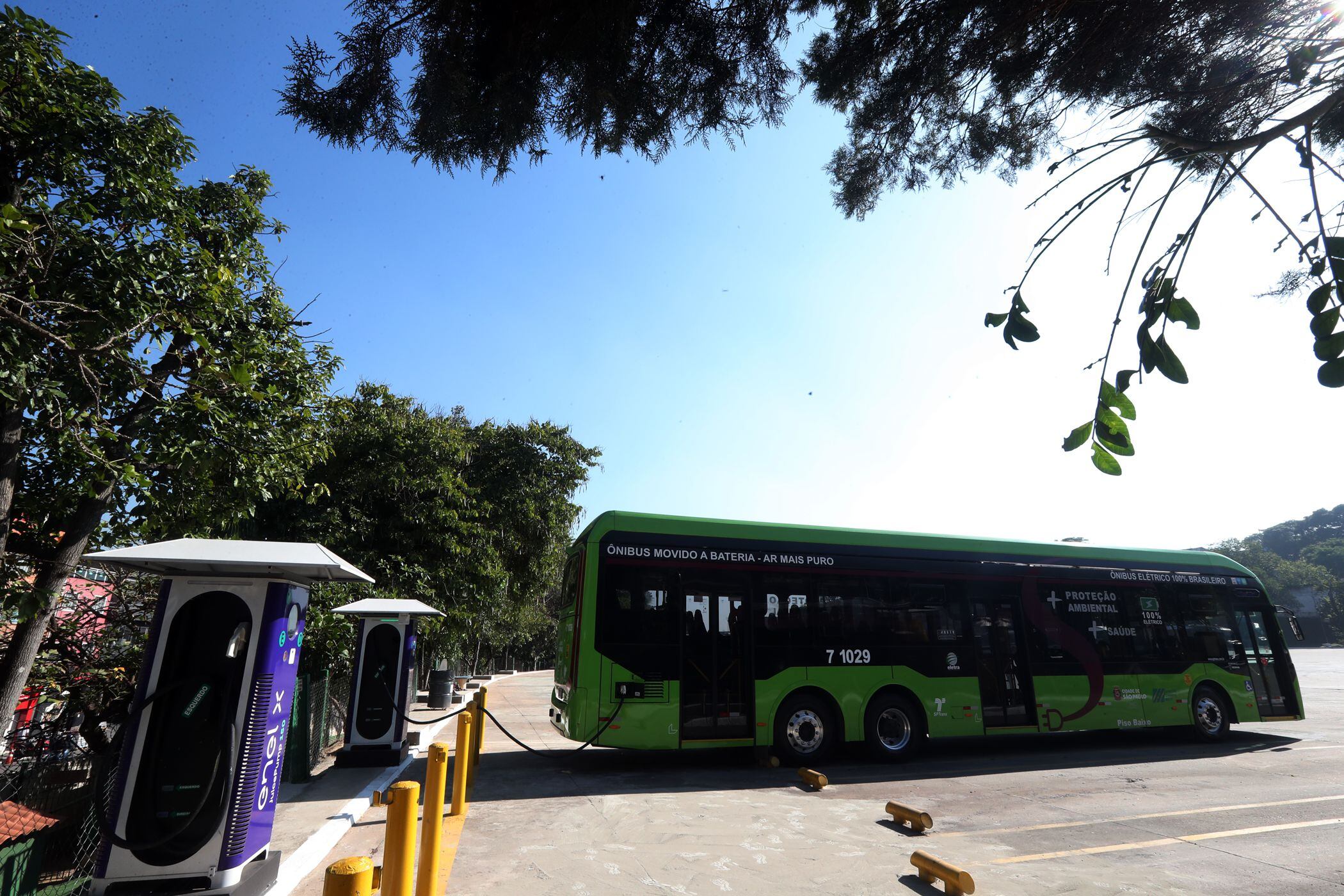 Chile e Colômbia superam Brasil no uso de ônibus elétrico: o que falta para  avançar no País? - Estadão