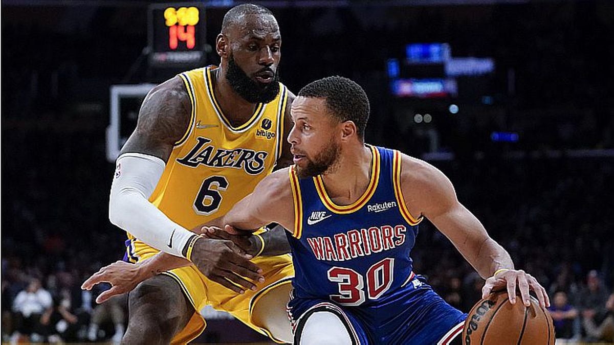 Clássico intenso entre Lakers e Warriors termina em vitória para LA