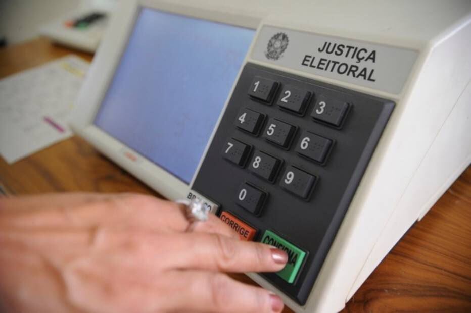 Direito eleitoral: democracia em xeque