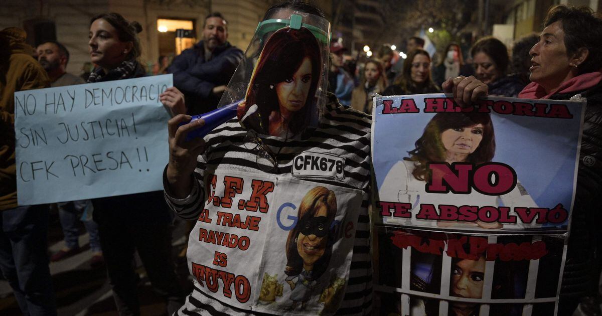 Cristina Kirchner: Tempestade sobre Cristina, Internacional