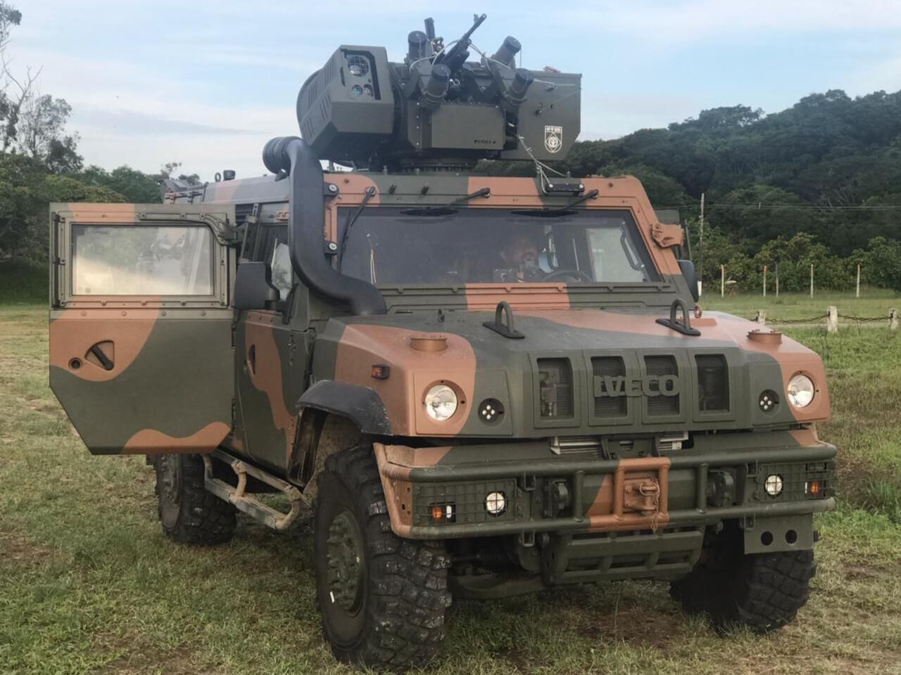 Exército Brasileiro se prepara para posicionar blindados na fronteira